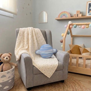 Cojín Decorativo Cary Planeta 38×26 cm | Suave y Lavable
